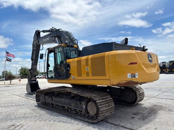 Image of John Deere 350P equipment image 3