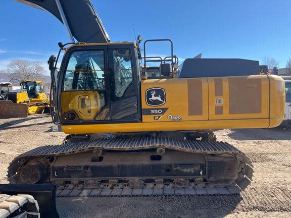 Image of John Deere 350P equipment image 1