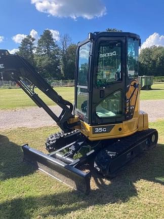 Image of John Deere 35G equipment image 2