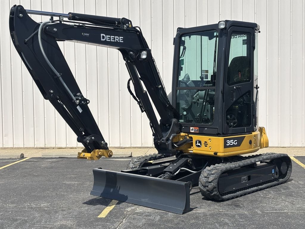 2023 John Deere 35G Equipment Image0