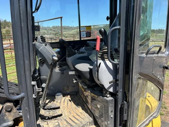 Image of John Deere 35G equipment image 3