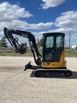 2023 John Deere 35G Equipment Image0