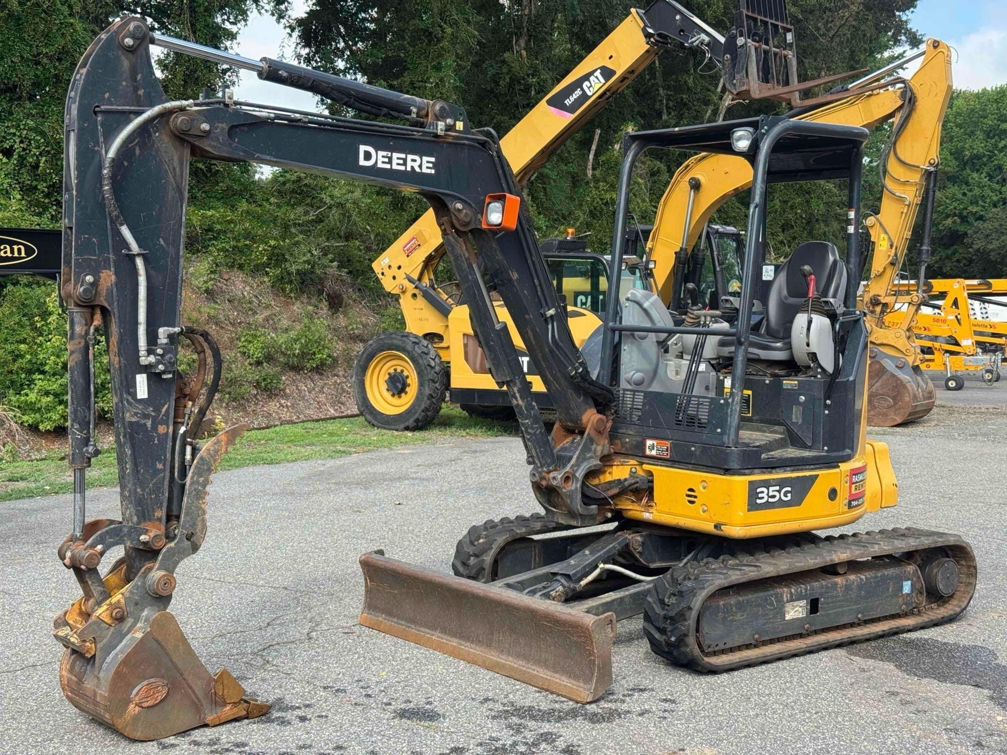 2023 John Deere 35G Equipment Image0