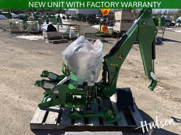 Image of John Deere 370B equipment image 4