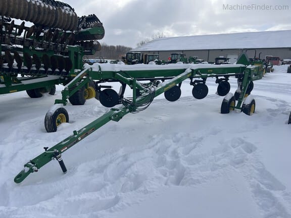 2023 John Deere 3710 Equipment Image0