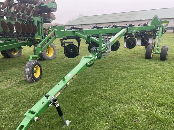 Image of John Deere 3710 Primary image