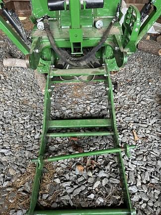 Image of John Deere 375A equipment image 3