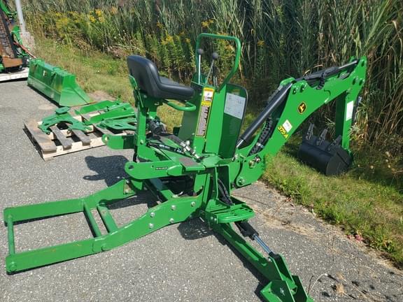 Image of John Deere 375A equipment image 3