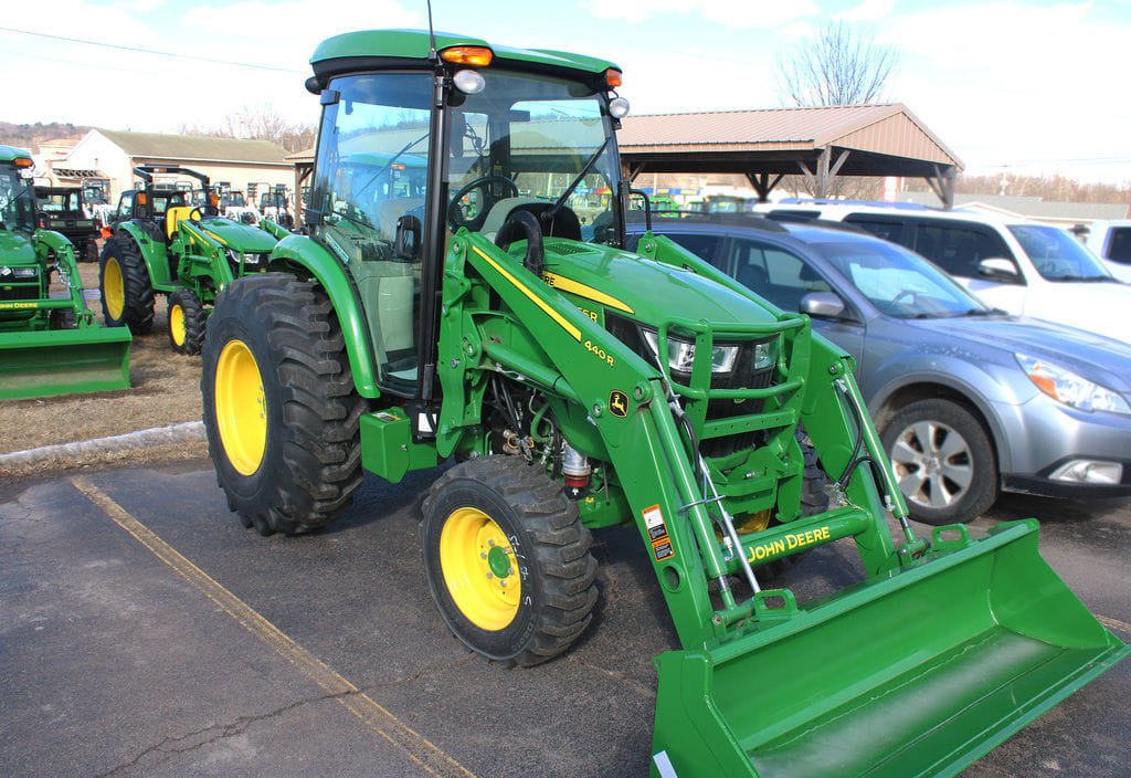 Main image John Deere 4066R