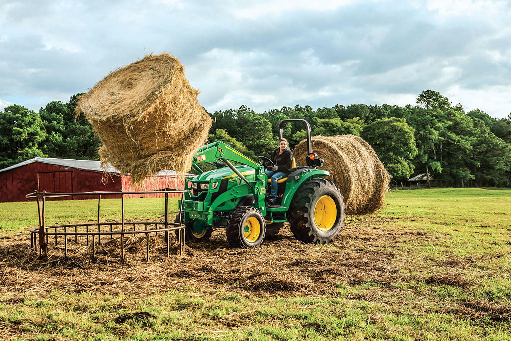 Image of John Deere 4066R Image 1