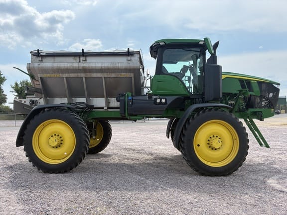 2023 John Deere 400R Equipment Image0