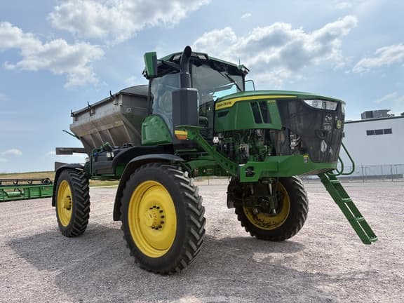 Image of John Deere 400R equipment image 2