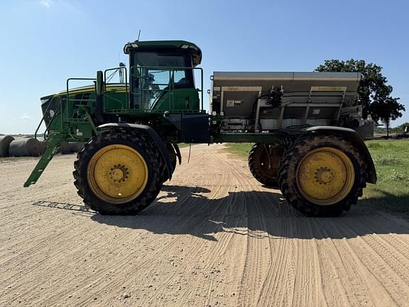 Image of John Deere 400R Primary image