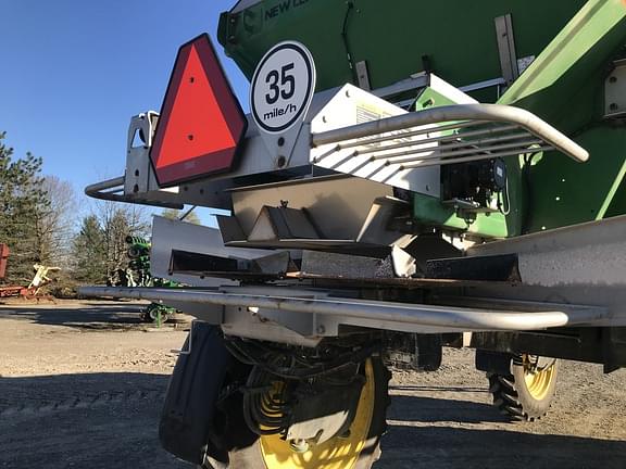 Image of John Deere 400R equipment image 4