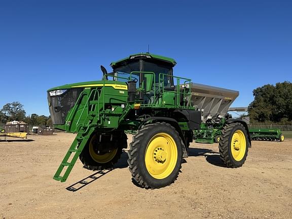 Image of John Deere 400R Primary image