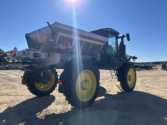 Image of John Deere 400R equipment image 2