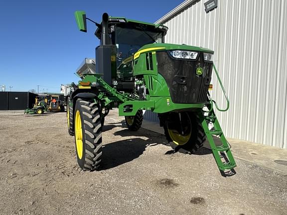 Image of John Deere 400R equipment image 4