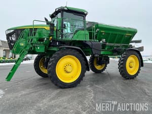 2023 John Deere 400R Image
