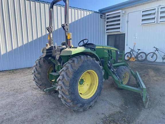 Image of John Deere 4044M equipment image 3