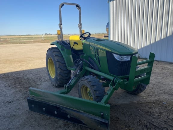 Main image John Deere 4044M