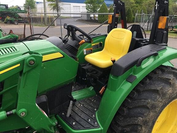 Image of John Deere 4044M equipment image 2