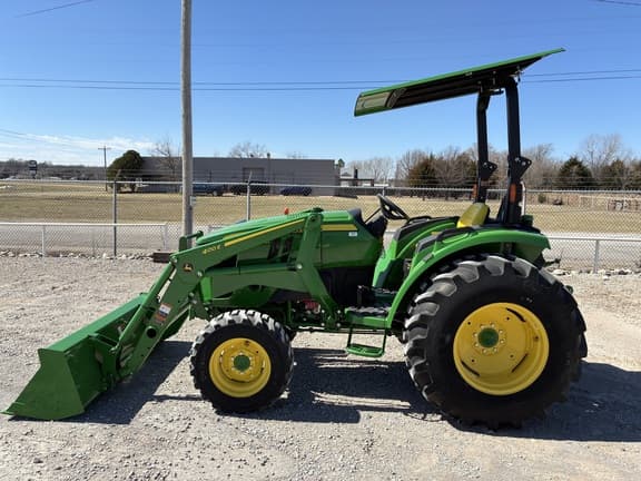 Image of John Deere 4044M equipment image 3