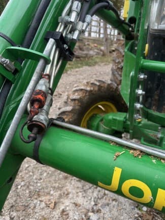 Image of John Deere 4044M equipment image 4