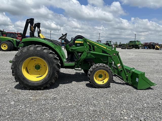 Image of John Deere 4044M equipment image 3