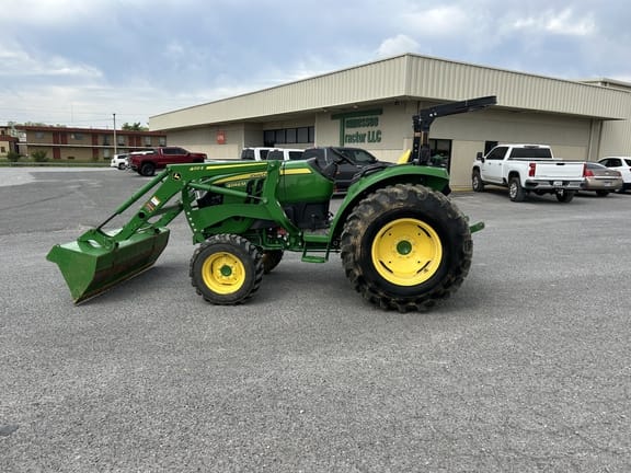 Main image John Deere 4044M