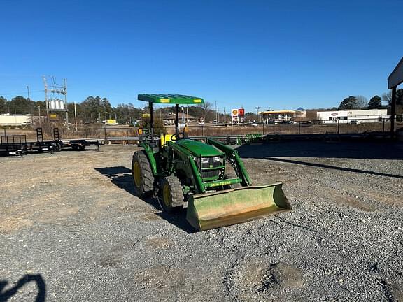 Image of John Deere 4044M equipment image 3