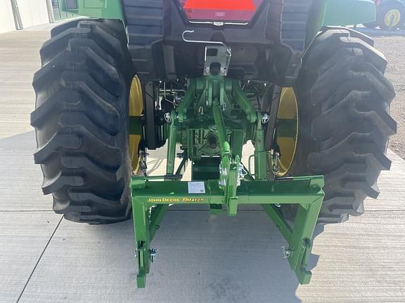 Image of John Deere 4044M equipment image 3