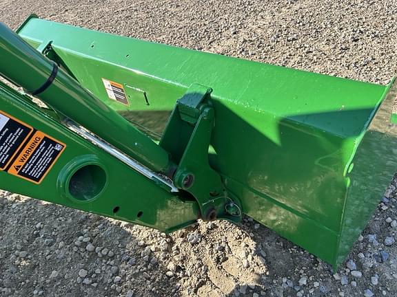 Image of John Deere 4044M equipment image 3