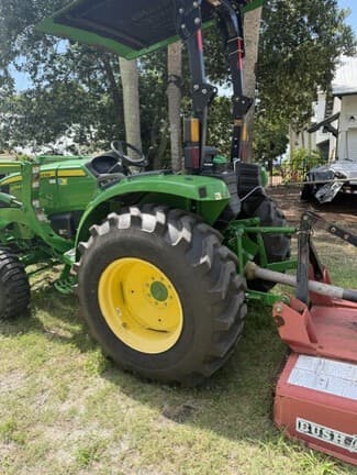 Image of John Deere 4044M equipment image 3
