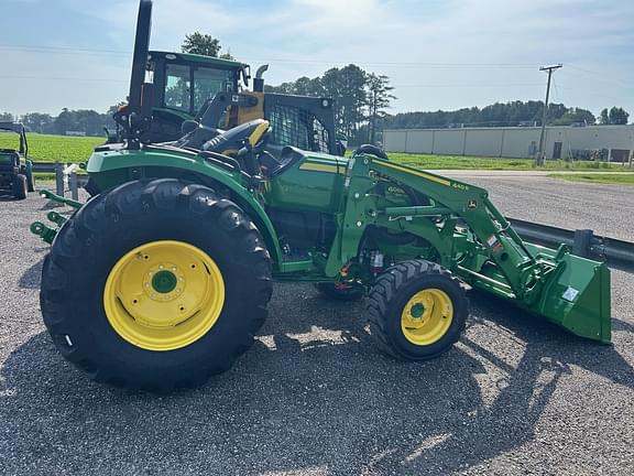 Image of John Deere 4044M equipment image 3