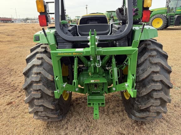 Image of John Deere 4044M equipment image 4