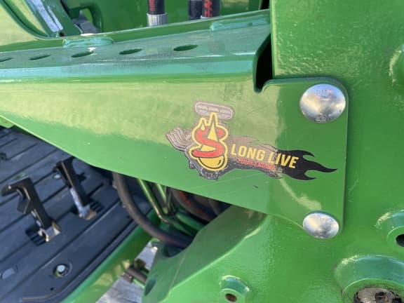 Image of John Deere 4044M equipment image 4