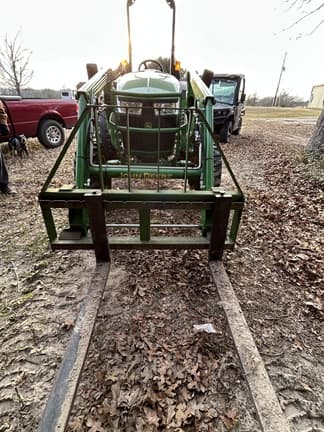 Image of John Deere 4044M equipment image 4