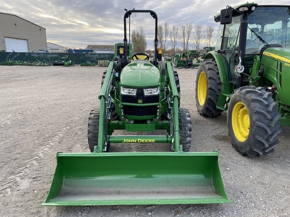 Image of John Deere 4044M equipment image 3