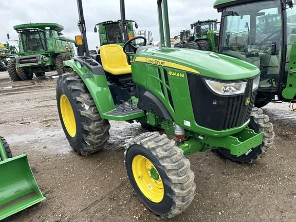 Image of John Deere 4044M equipment image 2