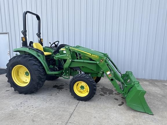 Image of John Deere 4044M equipment image 4