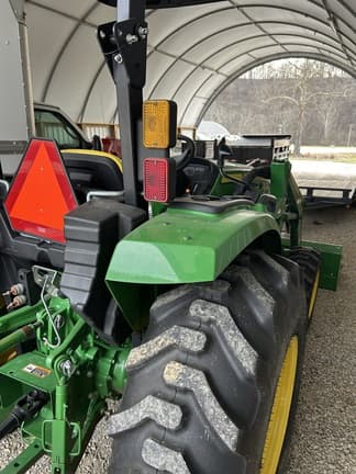 Image of John Deere 4044M equipment image 3