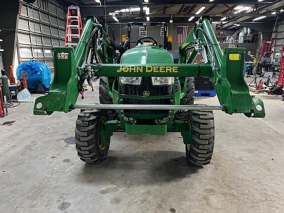 Image of John Deere 4044M equipment image 3