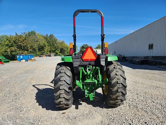 Image of John Deere 4044M equipment image 3