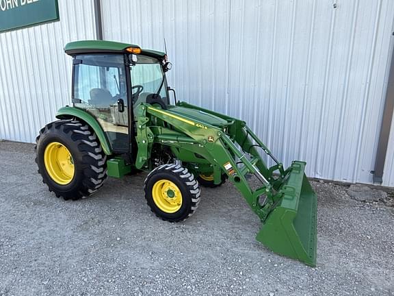 Image of John Deere 4044R equipment image 4