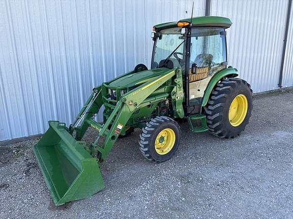 Image of John Deere 4044R equipment image 1