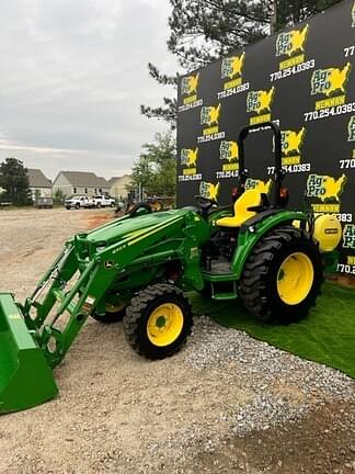 Image of John Deere 4044R equipment image 2