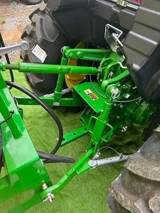 Image of John Deere 4044R equipment image 3