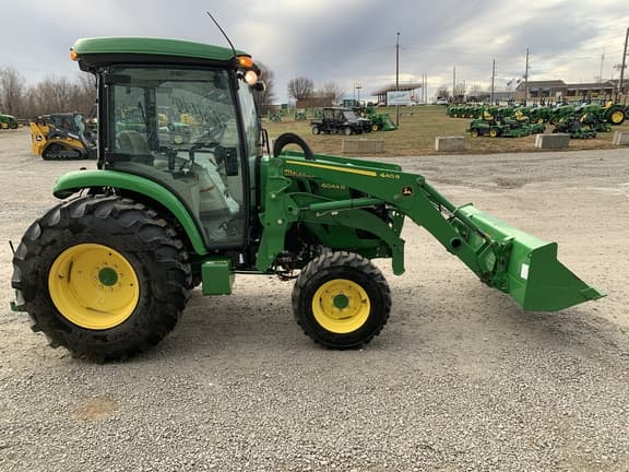 Image of John Deere 4044R equipment image 4