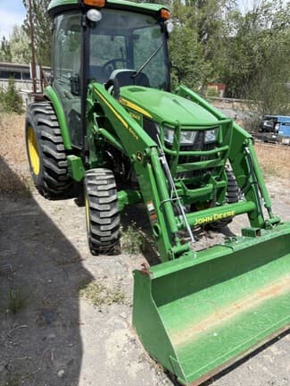 Image of John Deere 4044R equipment image 3