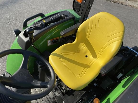 Image of John Deere 4044R equipment image 1